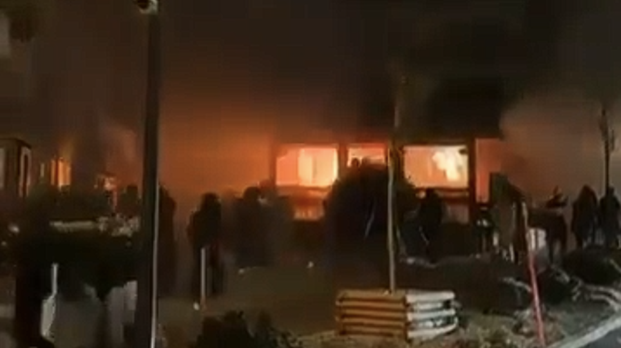 ▲跨年夜變煉獄!瑞士滑雪勝地酒吧陷火海「數十死、破百傷」 瓦萊州宣布緊急狀態(圖/翻攝自X)